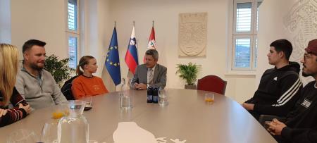 sprejem plesalcev pri županu (1)